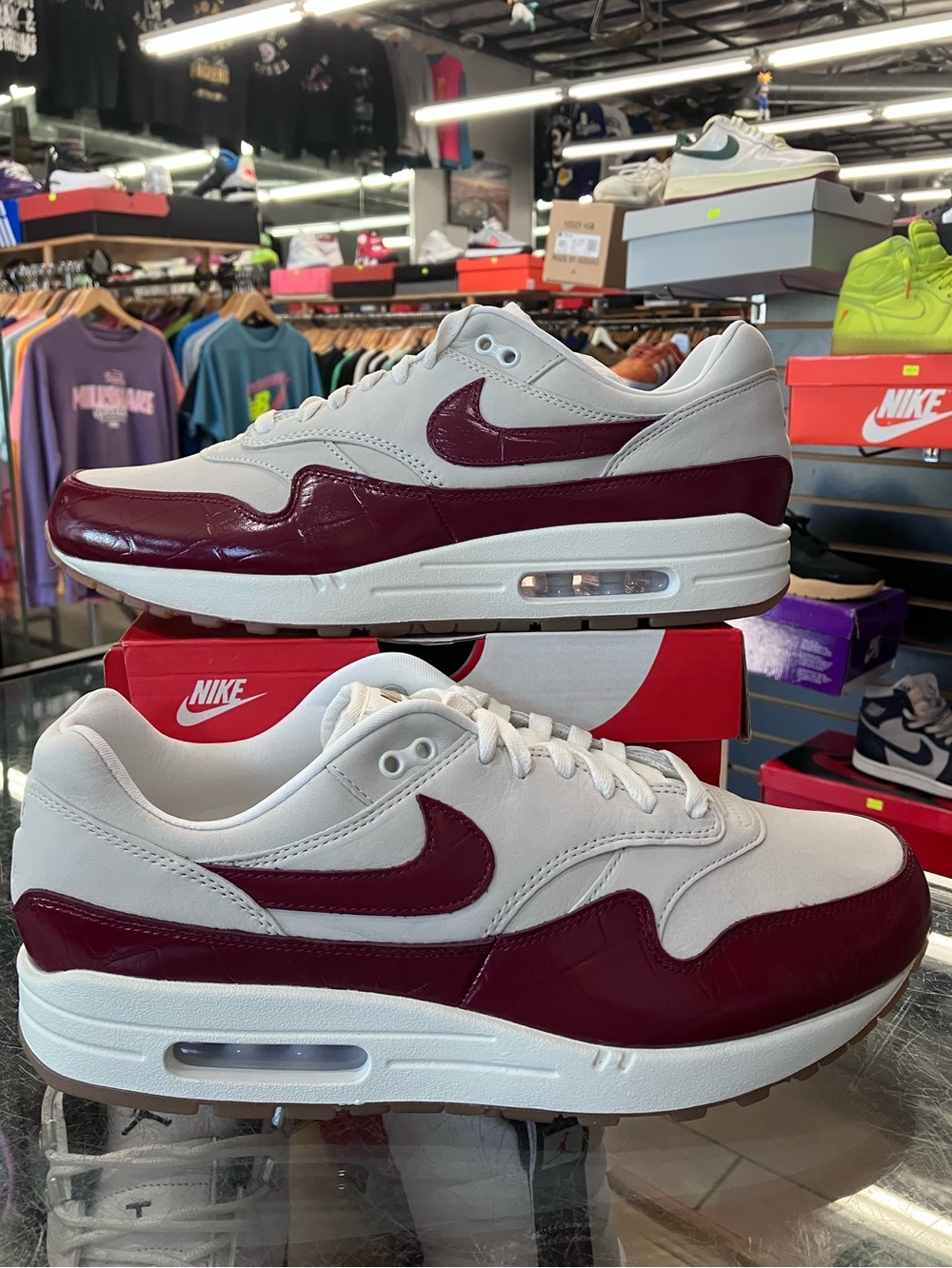 Nike Air Max 1 LX Team Red Size 11.5